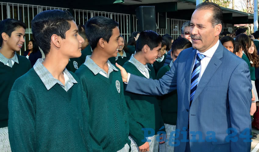 Está todo preparado para que el próximo lunes 7 de enero, de acuerdo a lo que establece el calendario escolar, regresen a clases 285 mil alumnos