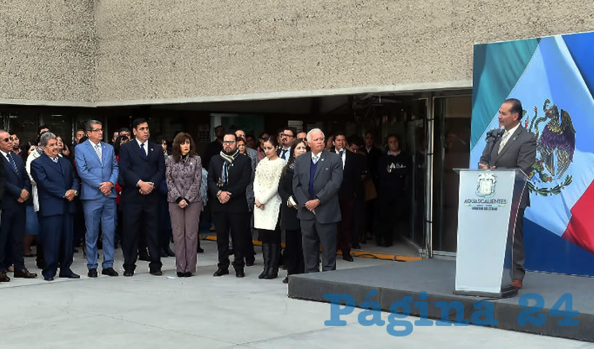 El gobernador Martín Orozco Sandoval encabezó la ceremonia de Honores a la Bandera e inicio de la segunda etapa del Ciclo Escolar 2018-2019