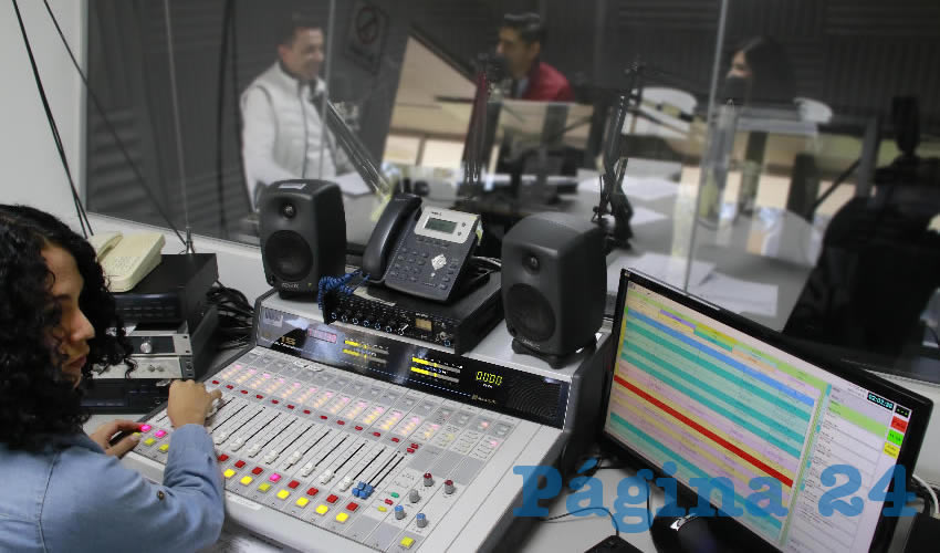 El rector extendi&oacute; un mensaje para los colaboradores que forman y formaron parte de la radiodifusora de la M&aacute;xima Casa de Estudios