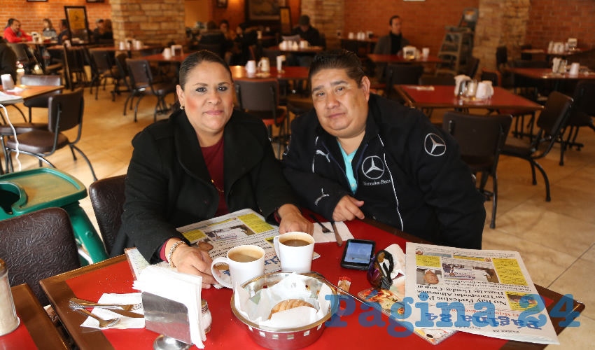 En Las Antorchas almorzaron Yolanda Romo Álvarez y Juan Carlos Ramírez Rivera