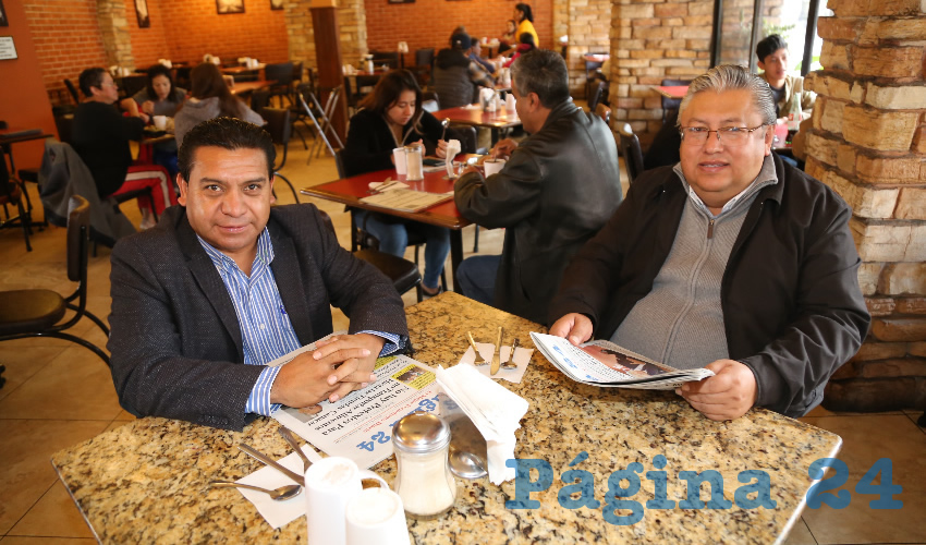 Antonio Martínez Altamira y José Luis Briones Briseño, lider sindical SNTE; compartieron el pan y la sal en Las Antorchas