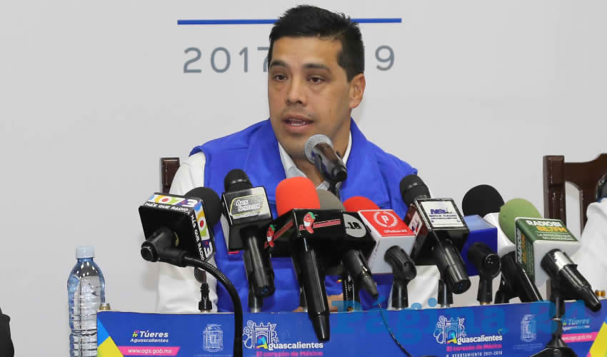 Leonardo Monta&ntilde;ez Castro, titular de Sedesom