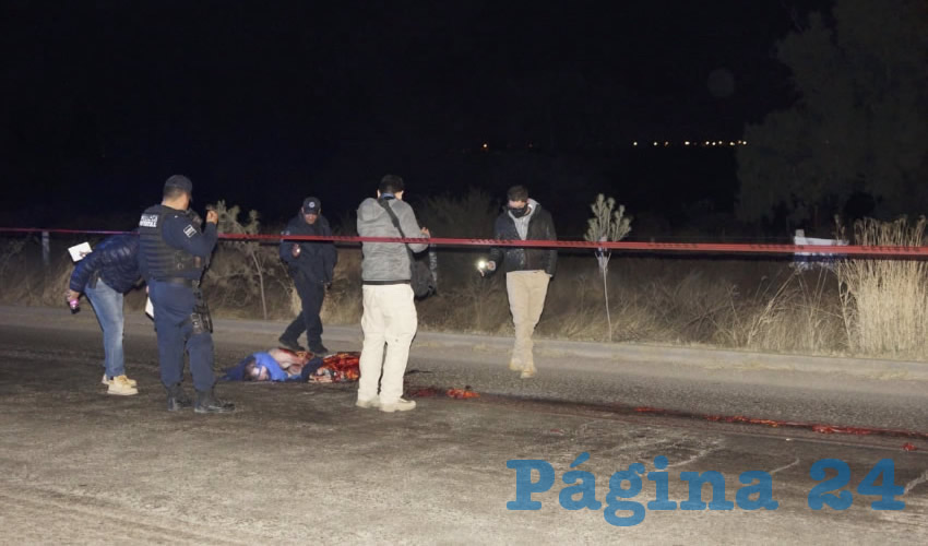 Peritos rodean los restos de Alejandro Robles Prada, de quien se investiga si &eacute;l mismo provoc&oacute; su deceso