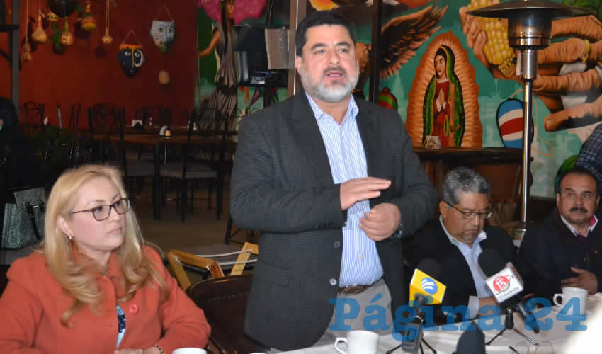 Matías Chiquito Díaz de León, quien ocupaba el cargo de vocal ejecutivo del Instituto Nacional Electoral (INE) en el estado de Zacatecas, anunció en conferencia de prensa, que fue designado a ocupar el mismo cargo en Durango (Foto Merari Martínez Castro)