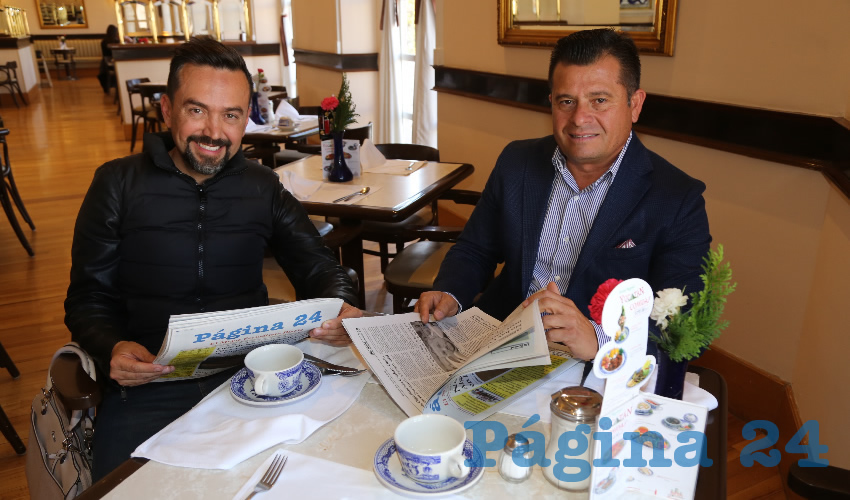 En Sanborns Francia compartieron el pan y la sal los empresarios Arturo Ávila Anaya y Antonio Mercher Gálvez