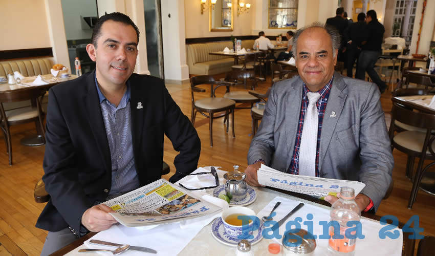 En Sanborns Francia compartieron el pan y la sal Manuel Alejandro González Martínez, secretario de Desarrollo Rural y Agroempresarial; y Eugenio Herrera Nuño