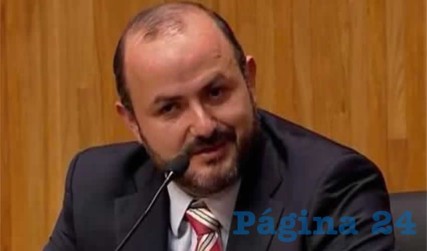 Ricardo Villanueva Lomelí ocupará el cargo de rector de la UdeG a partir de abril y hasta el 31 de marzo del 2025. Fue elegido con 106 votos a favor, superando así a Ruth Padilla Muñoz, a Jaime Federico Andrade Villanueva y a Héctor Raúl Solís Gadea/Foto: Francisco Tapia