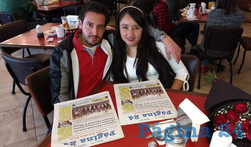 Gerardo Parra y Rosa Mar&iacute;a Adriana Rivera Camarillo, almorzaron en el restaurante Las Antorchas.