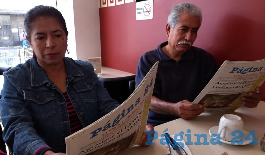 Concepci&oacute;n Mu&ntilde;iz y Juan Manuel Ram&iacute;rez L&oacute;pez probaron su primer alimento del d&iacute;a en el restaurante Mitla