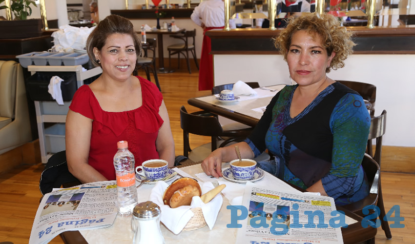En Sanborns Francia compartieron el primer alimento matutino Andrea Águila Tristán y Magda Meléndez Madrid