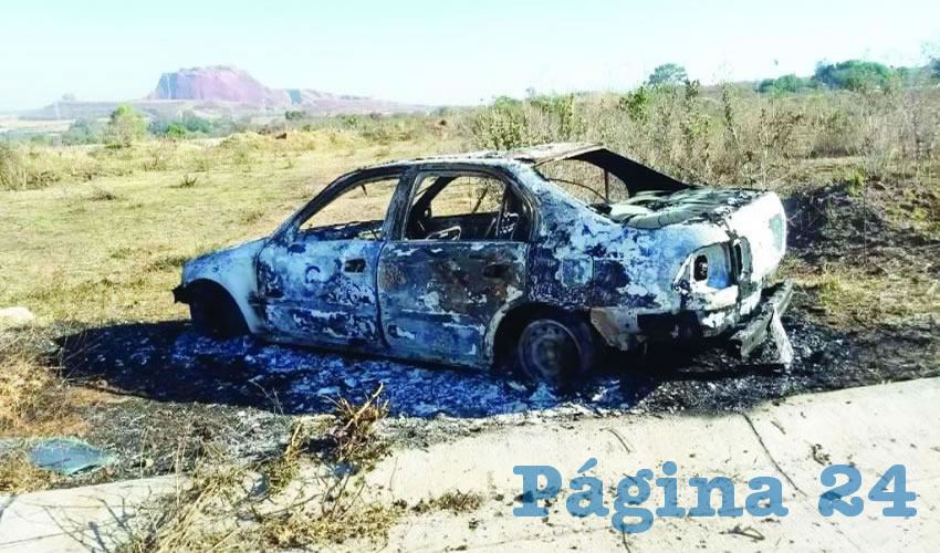 En El Salto fue localizado un automotor calcinado con dos cuerpos en su interior