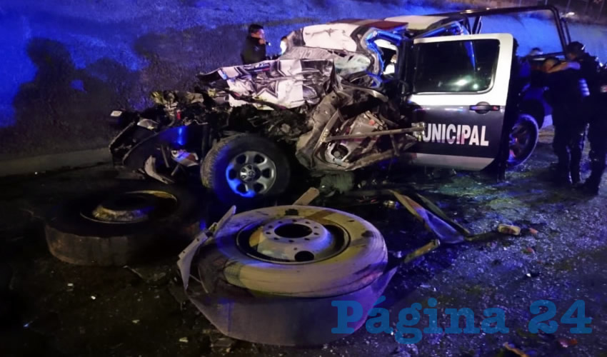 Los uniformados murieron al instante, prensados en la patrulla 0824-A1