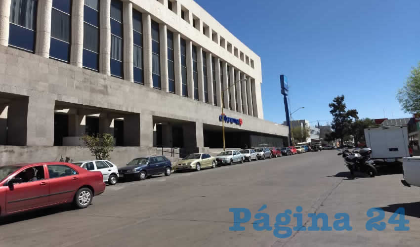 La sucursal del banco Banamex, situada en avenida Las Américas