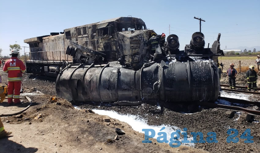 Así quedaron el tren y la pipa tras ser sofocadas las llamas