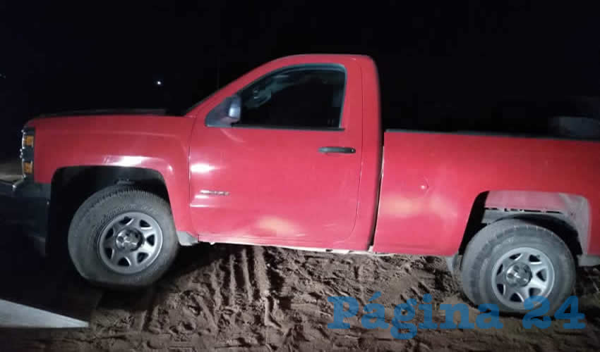 A bordo de esta camioneta, el hasta el momento desconocido provocó la muerte de Mariano Chávez