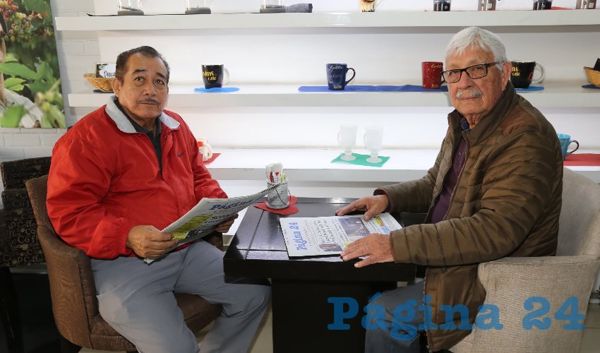 En Café San Marcos departieron Jesús Curiel Campos y Manuel de Jesús Bañuelos Hernández