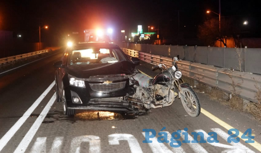 La jaca de acero quedó incrustada en el automóvil que conducía el homicida Francisco “N” “N”