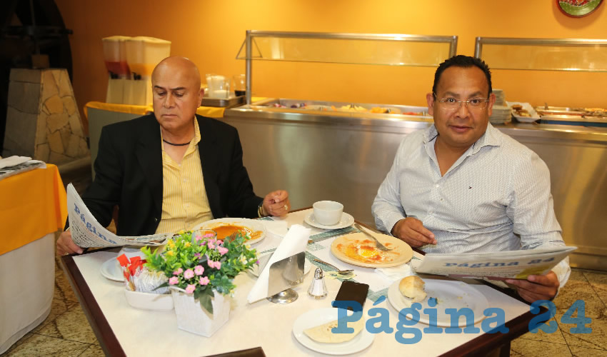 En el Qualyti Inn compartieron el pan y la sal el general Alberto Gaytán Palos y Juan Carlos Martínez Moreno