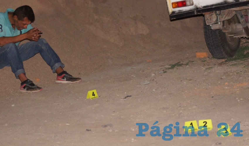En el suelo quedaron al menos cinco casquillos percutidos