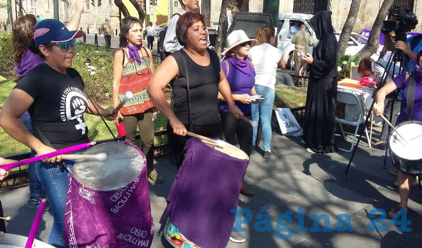 Con tambores y consignas, activistas lamentaron el contexto actual que se vive en Jalisco en torno a los derechos de las mujeres/Fotos: Francisco Tapia