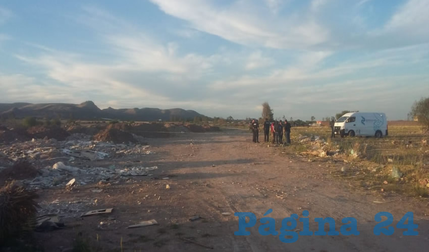 En las inmediaciones de la colonia Poetas Mexicanos, en Jesús María, los sicarios dejaron el cuerpo de una persona hasta el momento desconocida