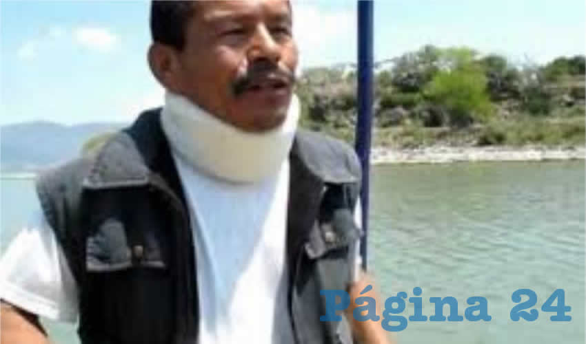 Pese a que hay evidencia científica del problema, Exciquio Cruz lamentó que las autoridades no han evitado que las empresas y los mismos municipios hagan descargas de desechos químicos y aguas residuales al lago
