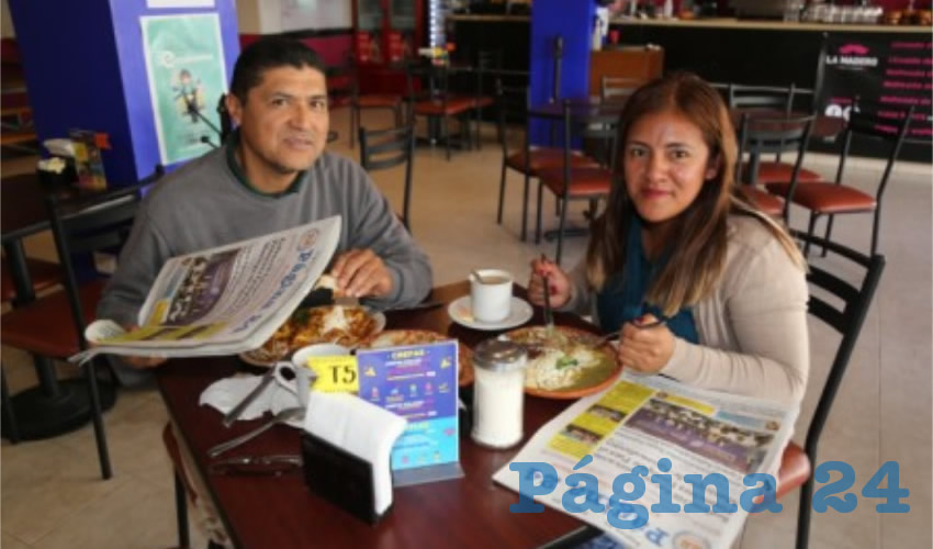 En el restaurante La Madero almorzaron Sergio Caballero Le&oacute;n y Patricia Tequiliquihua, que cumple a&ntilde;os
