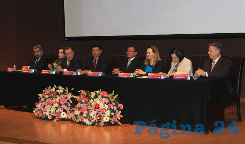 Autoridades en materia electoral y derechos humanos del estado de Zacatecas realizaron el Panel Paridad y Derechos Humanos, con motivo del Día Internacional de la Mujer que se celebra cada 8 de marzo (Foto Rocío Castro Alvarado)