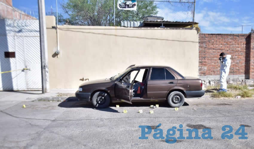 César Alfonso Armendáriz Araujo “El Poncho” murió en su auto Nissan Tsuru