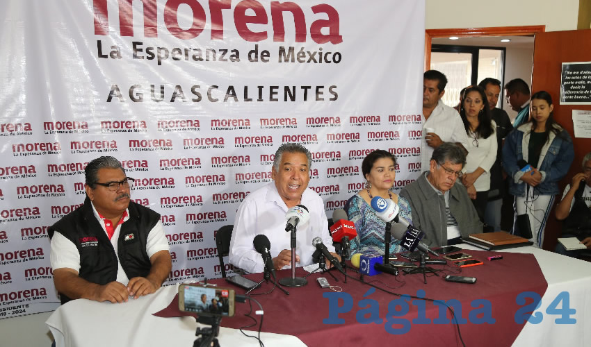 Conferencia de prensa de la dirigencia de Morena Aguascalientes (Foto: Eddylberto Lu&eacute;vano Santill&aacute;n)