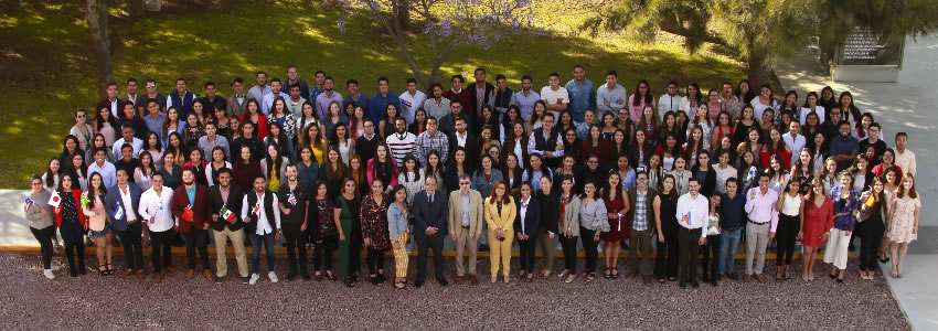 El rector de la Universidad Aut&oacute;noma de Aguascalientes, Francisco Javier Avelar Gonz&aacute;lez, dio la bienvenida a los alumnos
