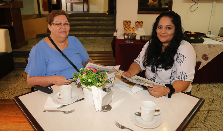 En el restaurante La Rueda del hotel Quality Inn desayunaron Carmen Meraz Pe&ntilde;a y Roc&iacute;o Quezada J&aacute;uregui