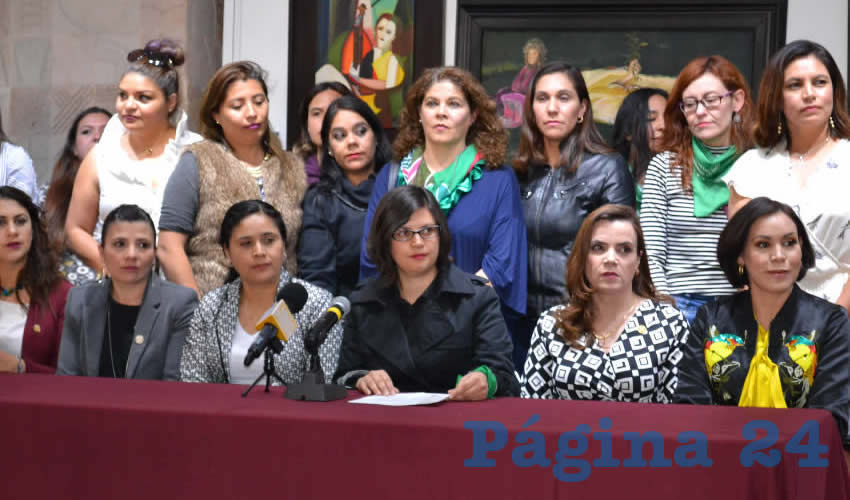 Mara Muñoz Galván, activista en la defensa de los derechos humanos de las mujeres (Foto Merari Martínez Castro)