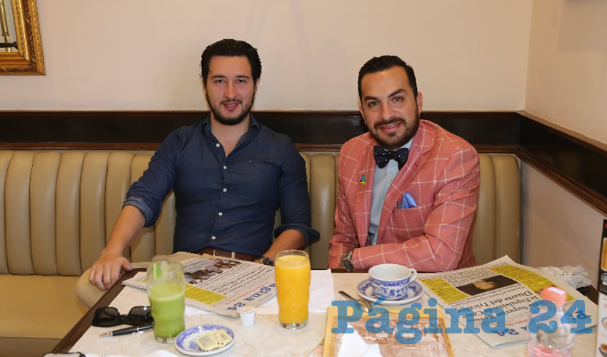 En Sanborns Francia departieron Mauricio Romo R&aacute;bago y Kike de la Torre, coordinador de Comunicaci&oacute;n Social del Municipio de Aguascalientes
