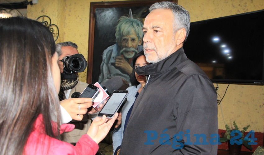 Alfonso Ramírez Cuéllar, presidente de la Comisión de Presupuesto, informó que en Zacatecas alrededor de 60 por ciento de los municipios está en focos rojos respecto a los adeudos con el Instituto Mexicano del Seguro Social (IMSS), la Comisión Federal de Electricidad (CFE), entre otros rubros (Foto Rocío Castro)