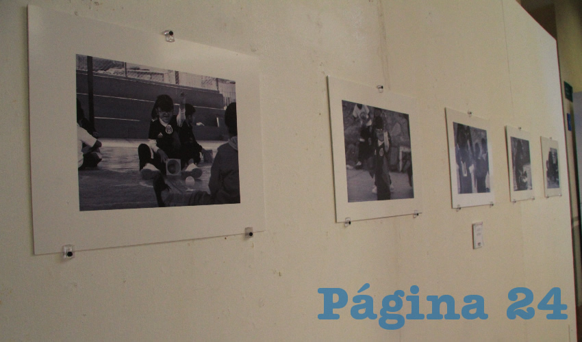 En el patio central de la Fototeca Zacatecas Pedro Valtierra, se exhibe la exposición fotográfica titulada Perspectivas de la discapacidad, estará presente hasta mediados de abril (Foto Rocío Castro Alvarado)
