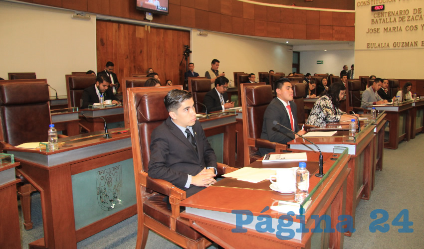 Dentro de las actividades del Parlamento Universitario de Derecho fue presentada una iniciativa para reformar la Constitución Política del Estado Libre y Soberano de Zacatecas en torno a la revocación de mandato del gobernador (Foto Rocío Castro Alvarado)