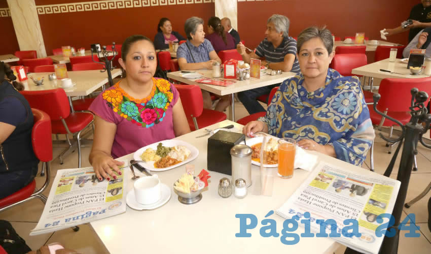 En el restaurante Mitla desayunaron Marcela Segura Medina y Mar&iacute;a del Carmen Medina Romero