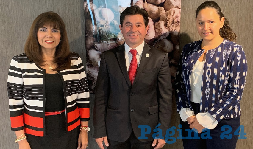 El secretario de Turismo del estado, Jorge López Martín, sostuvo una reunión con la directora General de la Oficina Comercial de la Embajada de Perú
