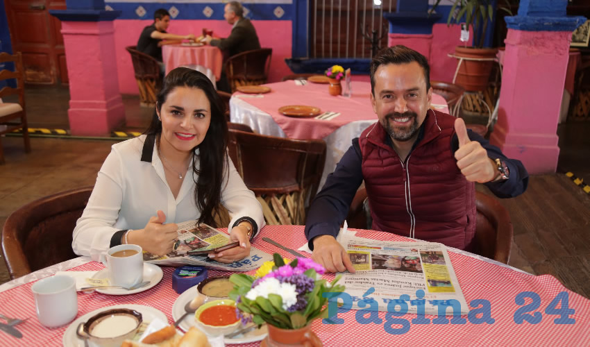 En La Saturnina desayunaron Ana Gómez Calzada y Arturo Ávila, candidato electo de Morena a la Alcaldía de Aguascalientes