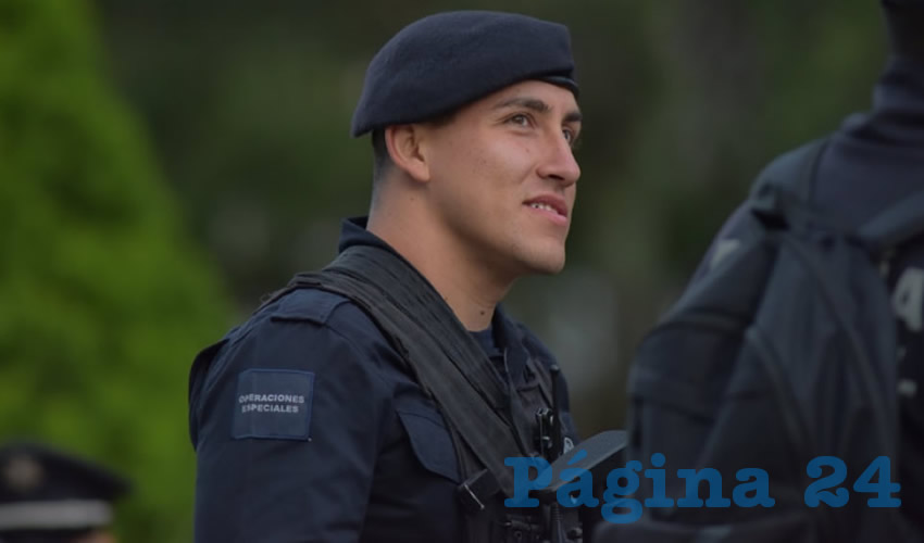 Luis Armando Hern&aacute;ndez Luj&aacute;n se desempe&ntilde;&oacute; como polic&iacute;a municipal durante siete a&ntilde;os