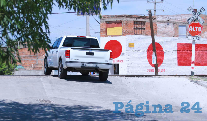 Se estableció un convenio con Ferromex en el que se acordó hacer los trabajos, respetando el derecho de vía