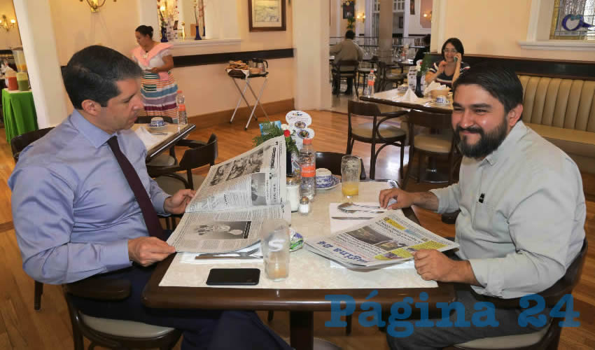 En Sanborns Francia departieron Raúl González Alonso, presidente de Coparmex; y Juan Carlos Soledad Pérez