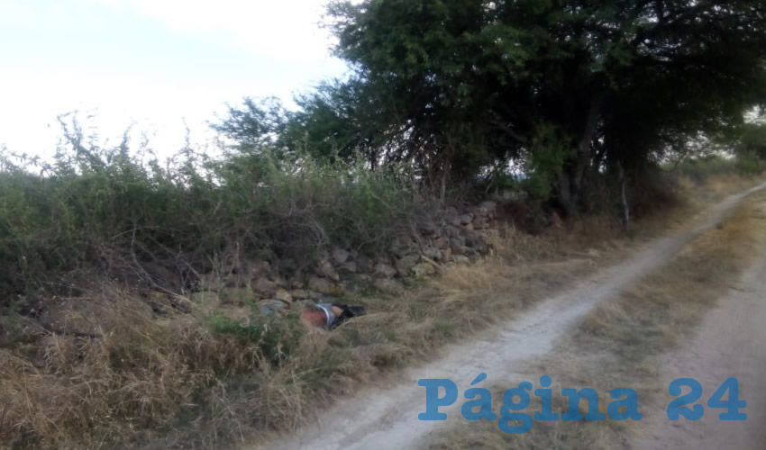 Junto a una terracería, fue encontrado el cuerpo de la víctima