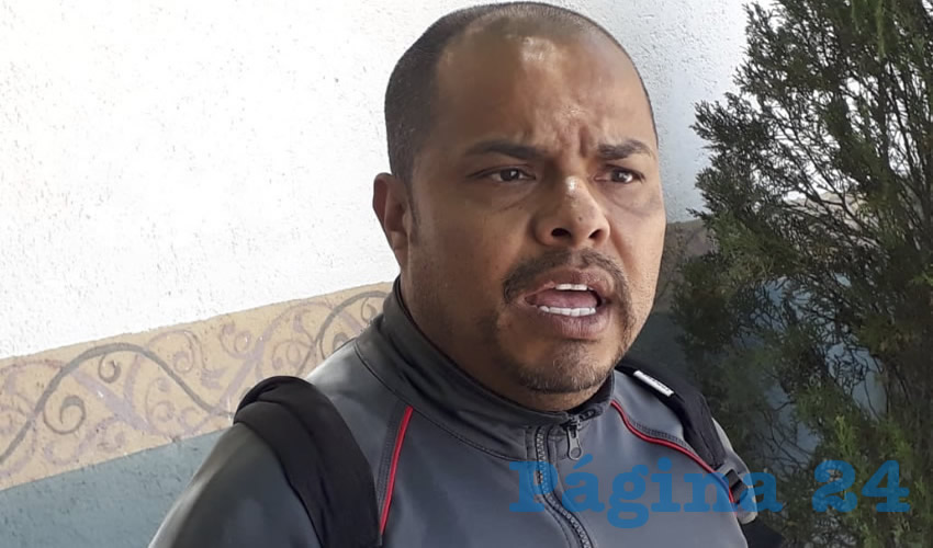 Alfonso Obando L&oacute;pez, trabajador despedido del ISSEA
