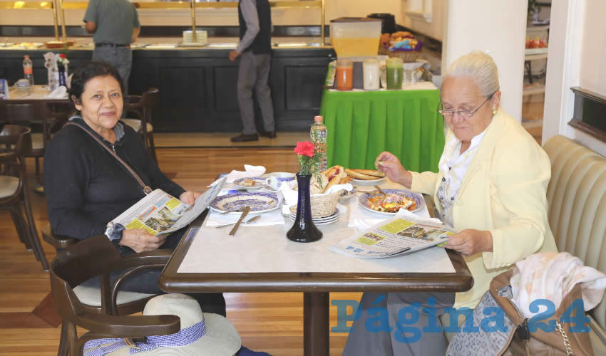En Sanborns Francia compartieron el pan y la sal Sonia Enríquez y Leticia García Enríquez