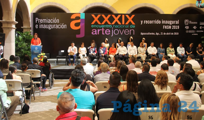 Oscar Ortega Pérez,. Tania González Reza, Leonardo Barrera Macías y Andreus Roberts Barrios son los ganadores del XXXIX del Premio Nacional de Arte Joven (Fotos: Juan Fernando Reyes Ortega)