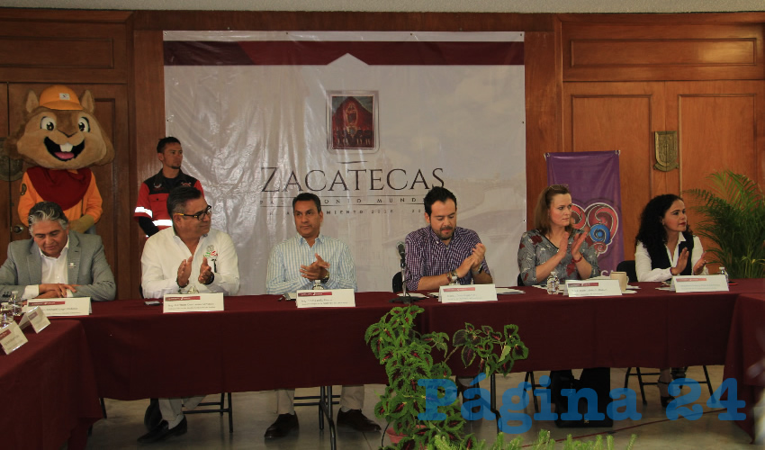 Ulises Mejía Haro, presidente municipal de Zacatecas, expuso que siempre será una prioridad coordinar esfuerzos en diversas materias, en esta ocasión para la prevención, combate y control de siniestros forestales (Foto Rocío Castro)