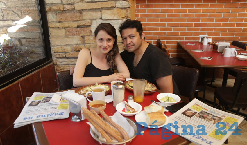 Giovanna Guti&eacute;rrez Delgado y Jorge Guti&eacute;rrez Vargas compartieron el pan y la sal en Las Antorchas
