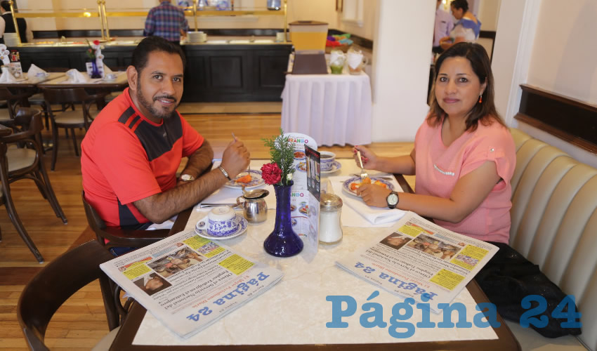 En Sanborns Francia desayunaron Manuel Guerrero Trujillo y Lorena Guti&eacute;rrez Ortega